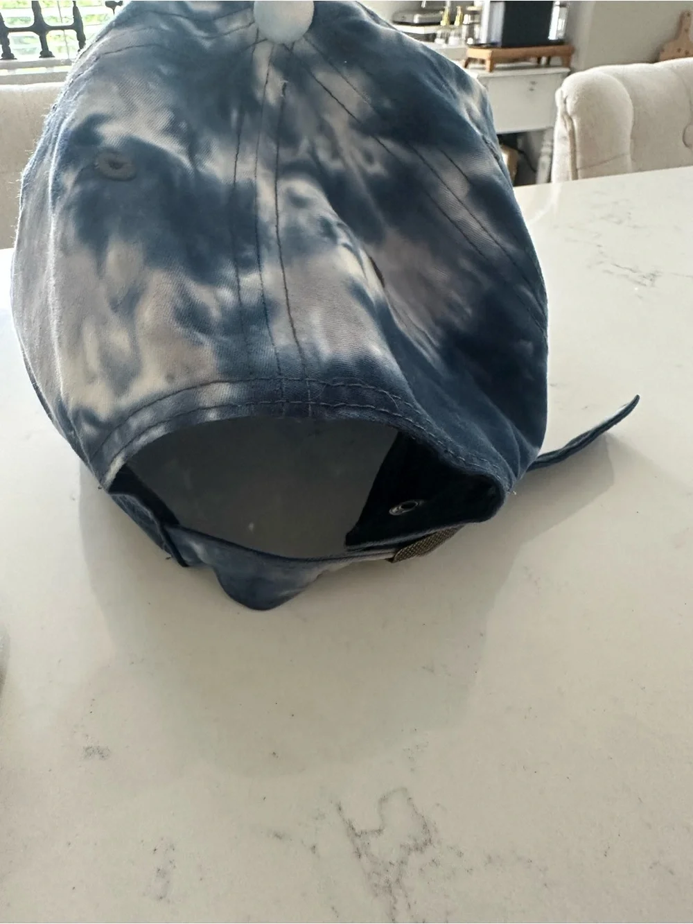 Atlanta Braves women’s Baseball Cap - White, Blue Tie-Dye & Leopard